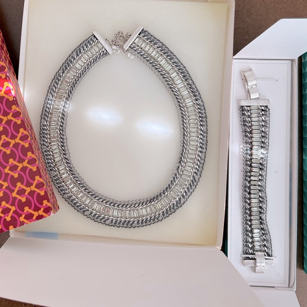 Statement 2pc necklace and bracelet set